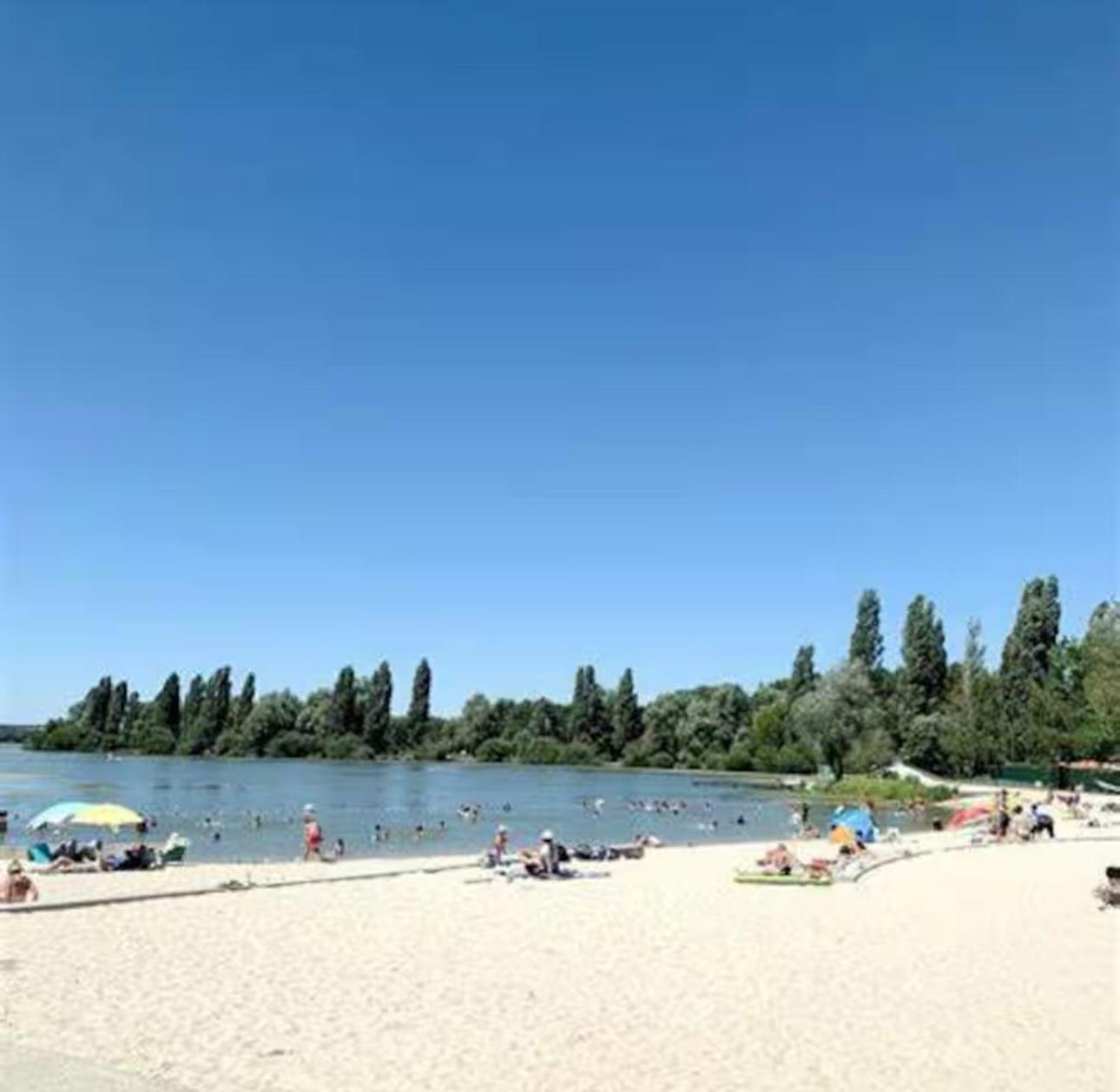 La Villa Bis Vesoul Luaran gambar
