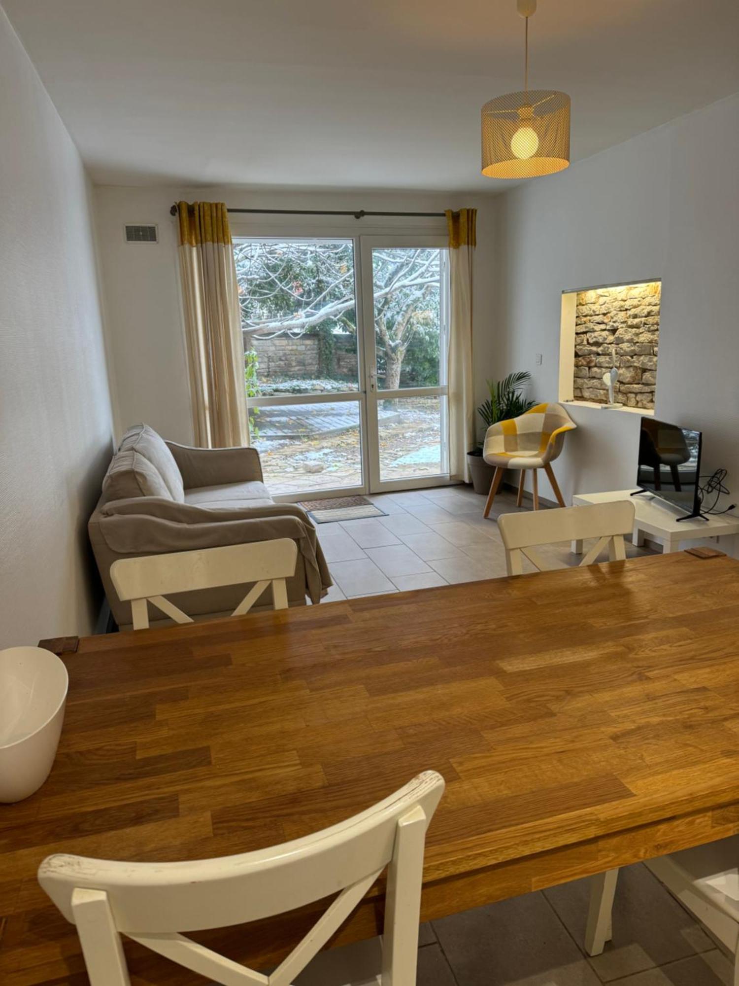 La Villa Bis Vesoul Luaran gambar
